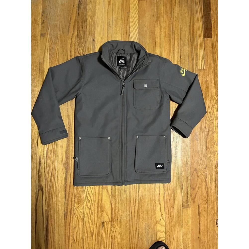 Nike SB Skate Proprietary Technology Light Jacket Gray Men's Size-Small